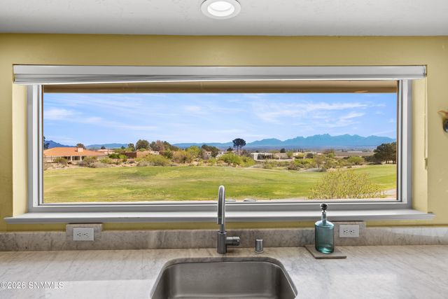 1270 Vista Del Monte, Las Cruces, NM 88007