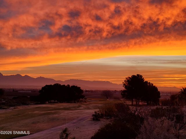 1270 Vista Del Monte, Las Cruces, NM 88007