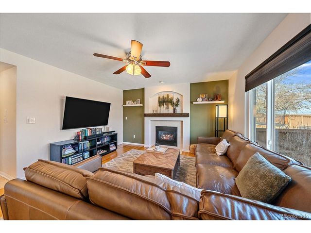 9943 Sydney Ln, Highlands Ranch, CO 80130