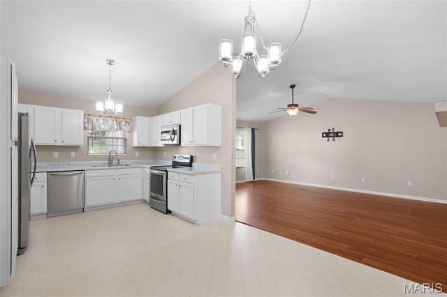 1222 W 8th Street, Washington, MO 63090