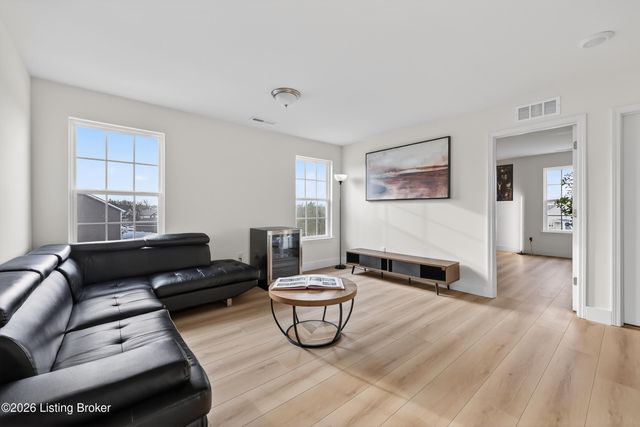 11946 Cascade Falls Trail, Louisville, KY 40229