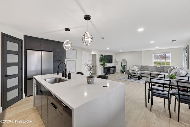 11946 Cascade Falls Trail, Louisville, KY 40229