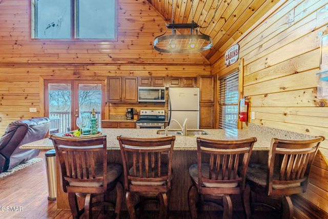 1038 Willard Way, Sevierville, TN 37876