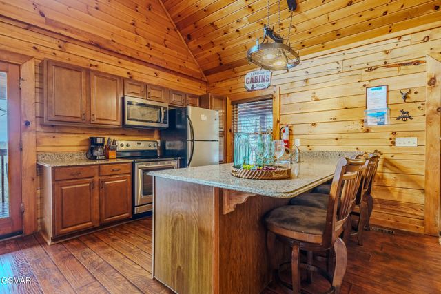 1038 Willard Way, Sevierville, TN 37876