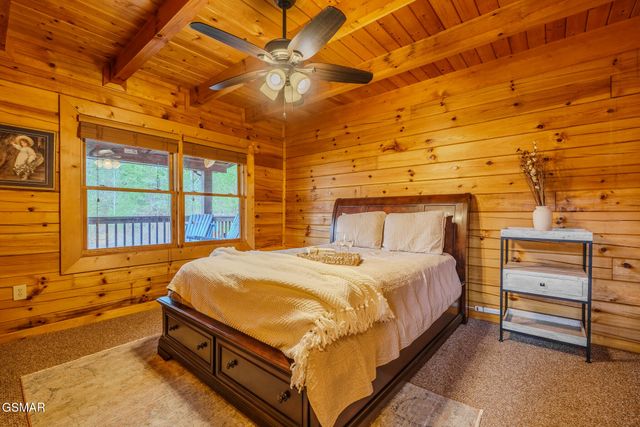 1038 Willard Way, Sevierville, TN 37876