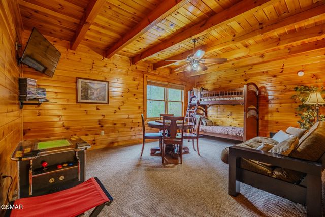 1038 Willard Way, Sevierville, TN 37876