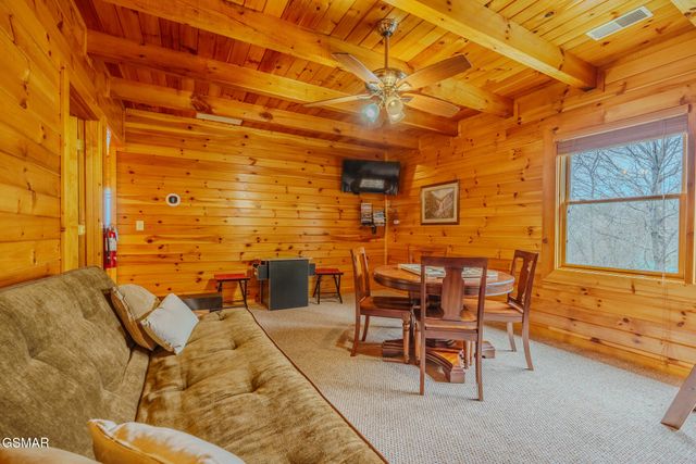 1038 Willard Way, Sevierville, TN 37876