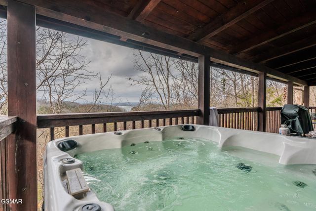 1038 Willard Way, Sevierville, TN 37876