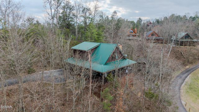 1038 Willard Way, Sevierville, TN 37876