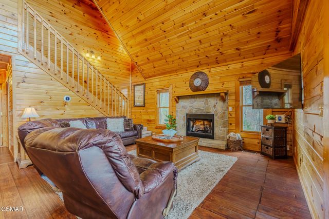 1038 Willard Way, Sevierville, TN 37876