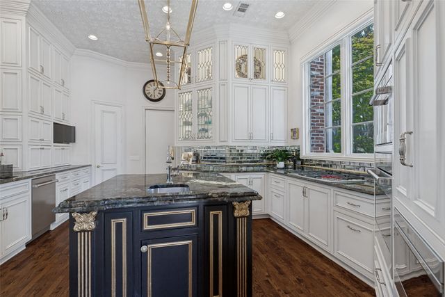 5716 Broken Wood Court, Plano, TX 75093