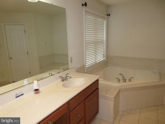 7604 PINEWILD RD, Seven Valleys, PA 17360