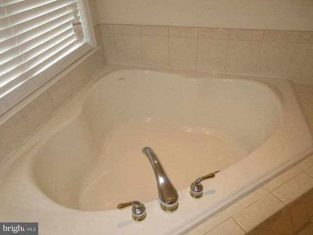 7604 PINEWILD RD, Seven Valleys, PA 17360