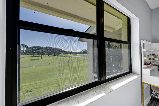 12870 Briarlake Drive 201, Palm Beach Gardens, FL 33418