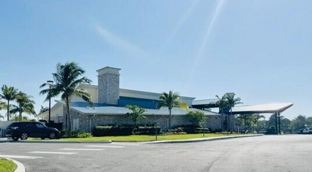 12870 Briarlake Drive 201, Palm Beach Gardens, FL 33418