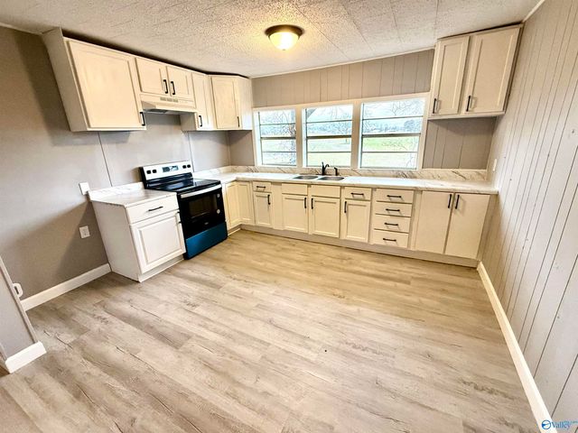 53 County Road 459, Crossville, AL 35962