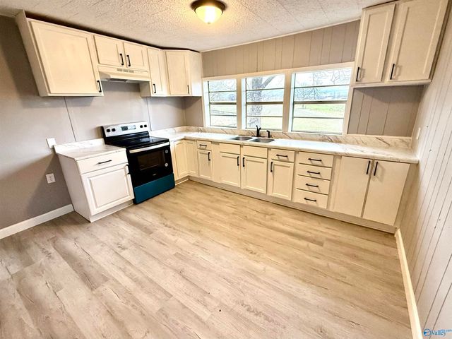 53 County Road 459, Crossville, AL 35962