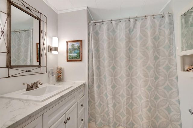 14001 Kingston Bay, Boynton Beach, FL 33436