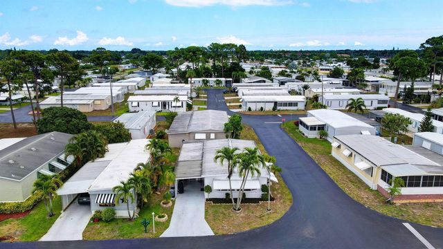 14001 Kingston Bay, Boynton Beach, FL 33436
