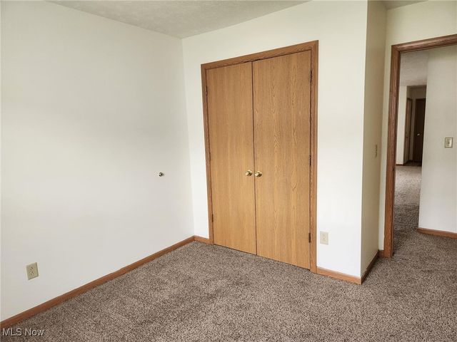 2831 Benford Lane, Youngstown, OH 44505