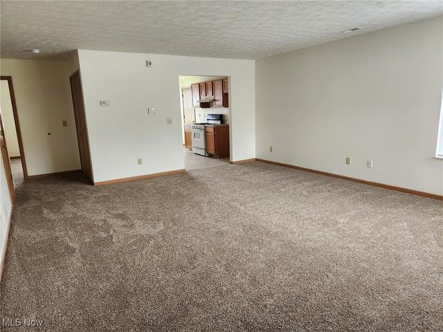 2831 Benford Lane, Youngstown, OH 44505