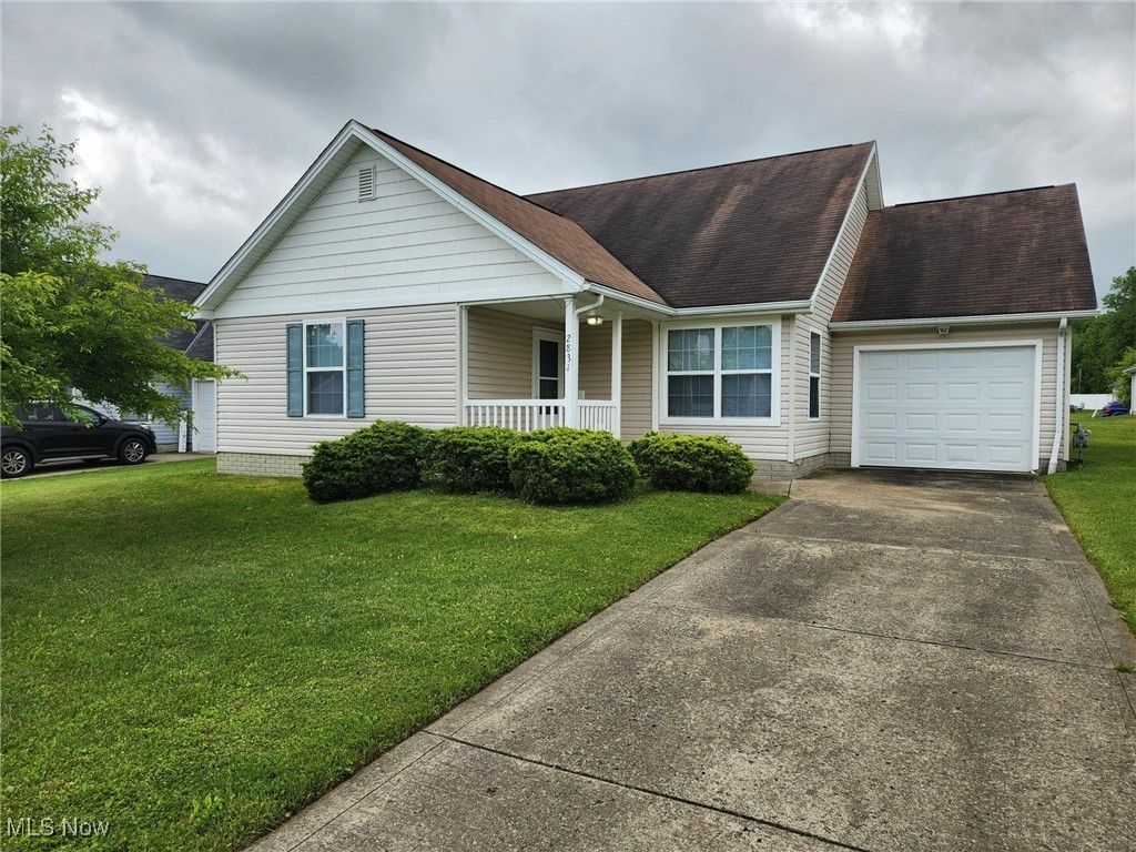 2831 Benford Lane, Youngstown, OH 44505