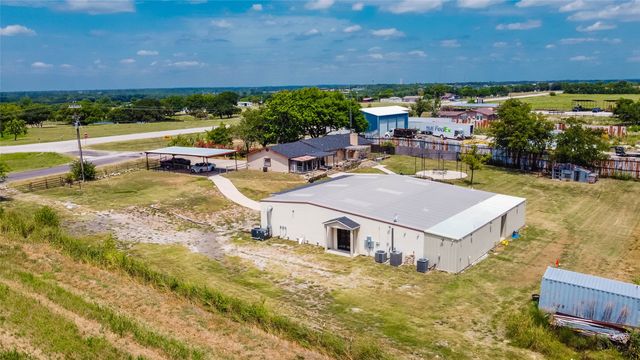8204 County Road 1061, Blue Ridge, TX 75424