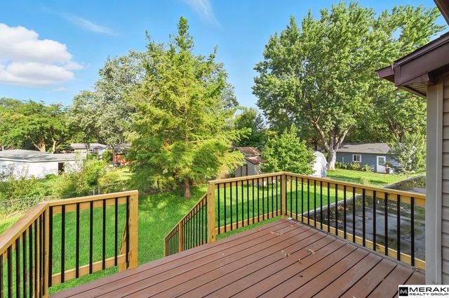 1031 Cobblestone Drive, Lincoln, NE 68510