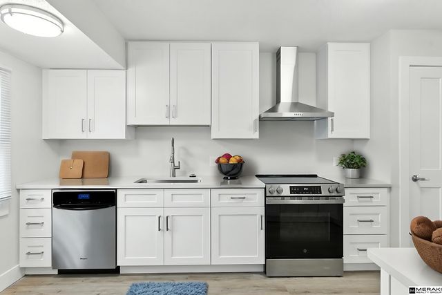 1031 Cobblestone Drive, Lincoln, NE 68510