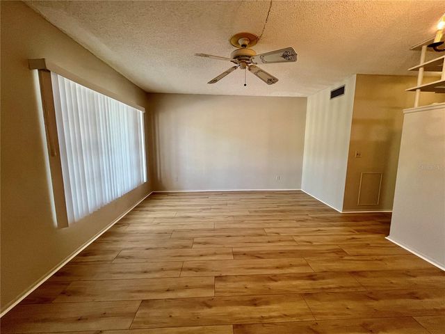 2100 WORLD PARKWAY BOULEVARD 56, Clearwater, FL 33763