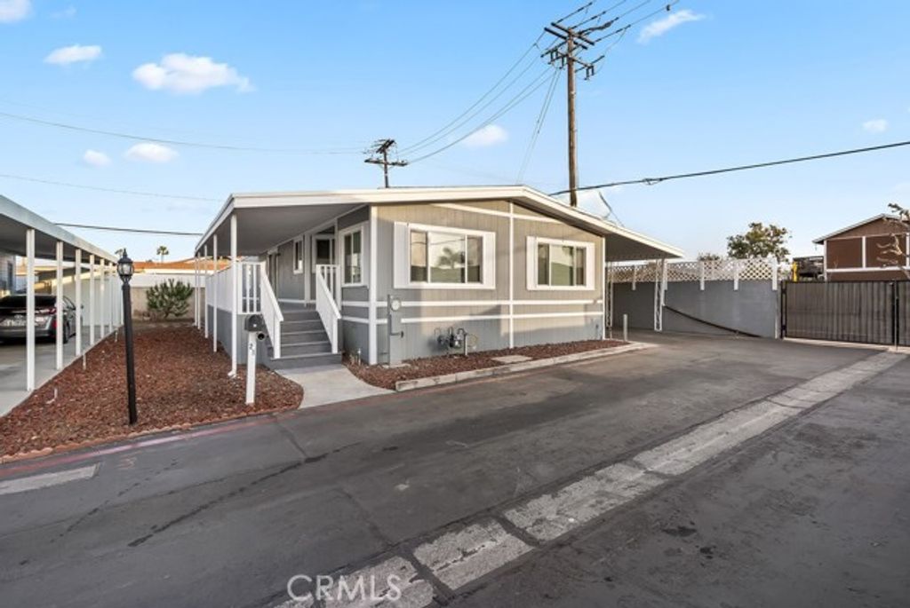 16444 Bolsa Chica 21, Huntington Beach, CA 92649