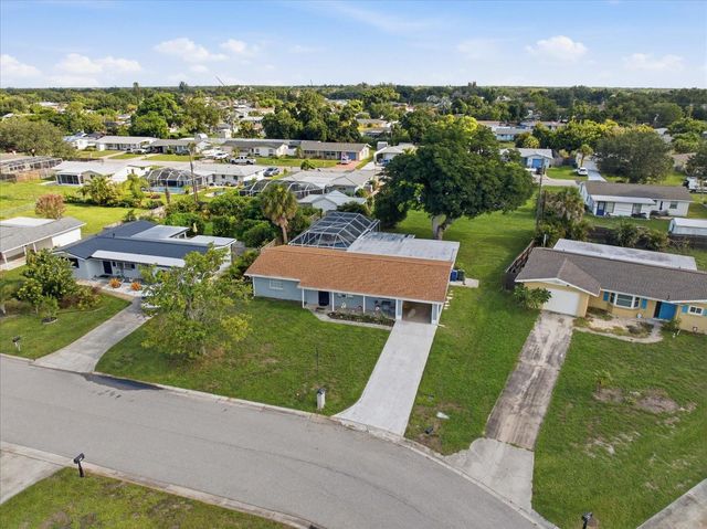 134 PADDINGTON ROAD, Venice, FL 34293