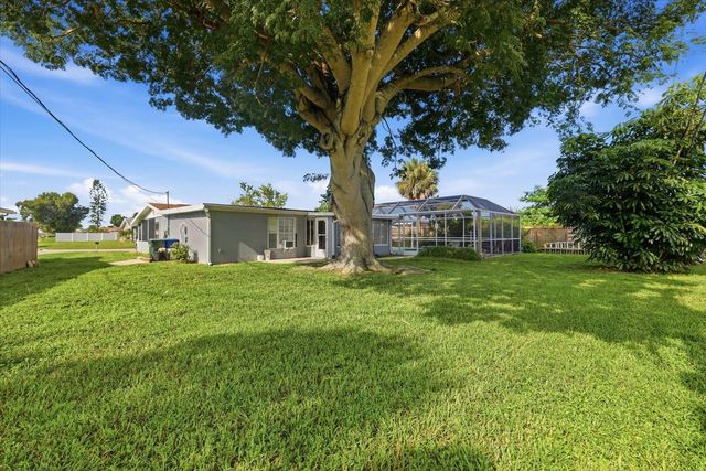 134 PADDINGTON ROAD, Venice, FL 34293