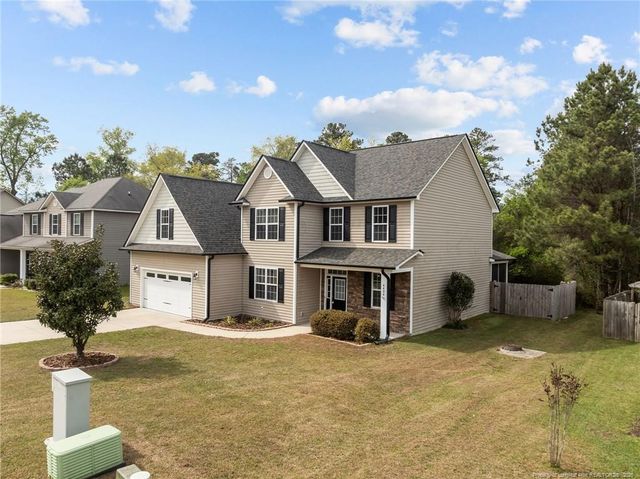 4404 Jockey Whip Lane, Parkton, NC 28371