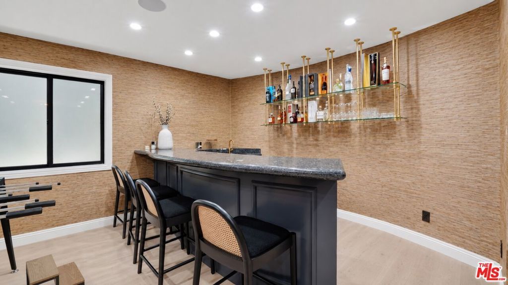 Image 48 of property listing at 447 S Almont Drive, Beverly Hills, CA 90211