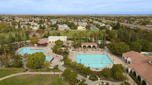 190 Belfont Cir, Sacramento, CA 95835