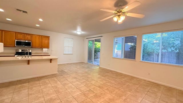 190 Belfont Cir, Sacramento, CA 95835