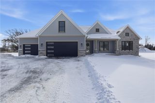 347 Rumford Road, Greece, NY 14626