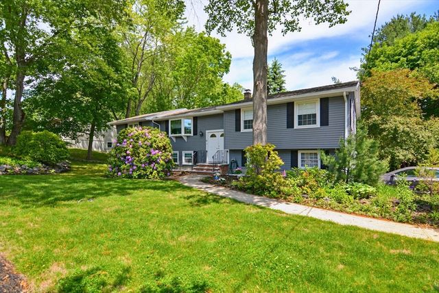 19 Glen Dr, Peabody, MA 01960