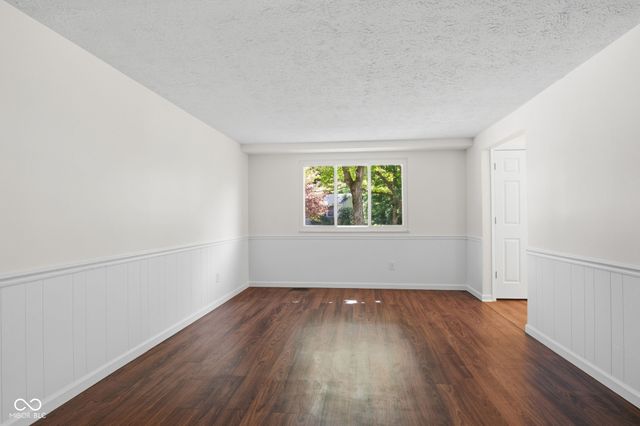 9222 Allisonwood Drive, Indianapolis, IN 46250
