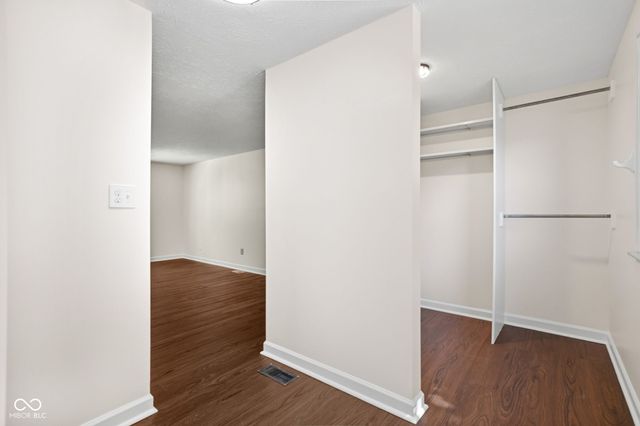 9222 Allisonwood Drive, Indianapolis, IN 46250