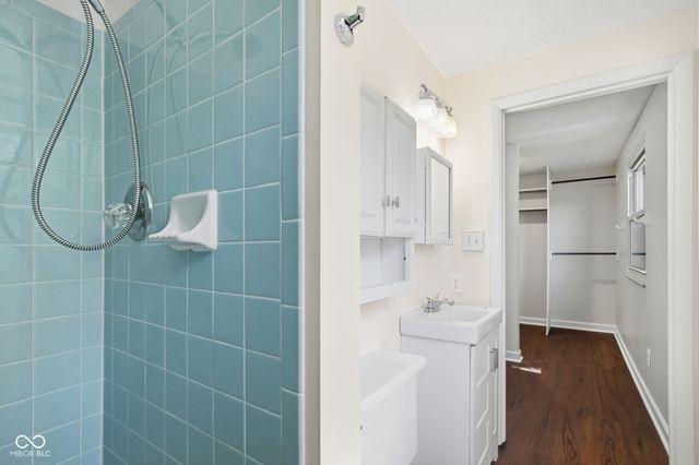 9222 Allisonwood Drive, Indianapolis, IN 46250