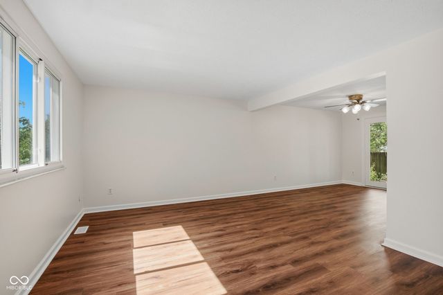 9222 Allisonwood Drive, Indianapolis, IN 46250