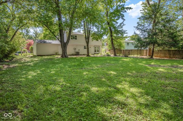 9222 Allisonwood Drive, Indianapolis, IN 46250