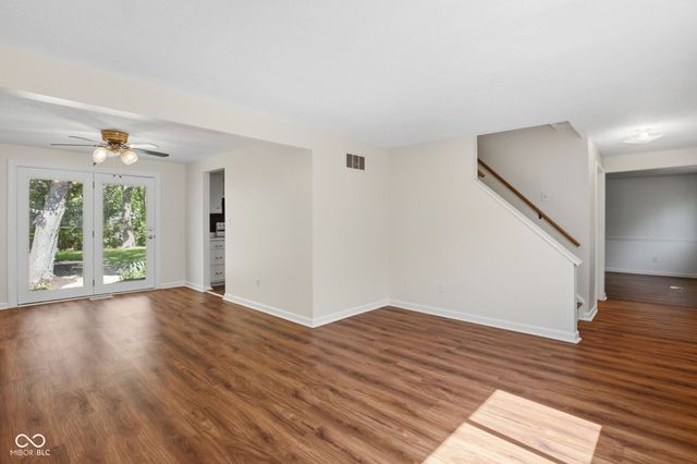 9222 Allisonwood Drive, Indianapolis, IN 46250