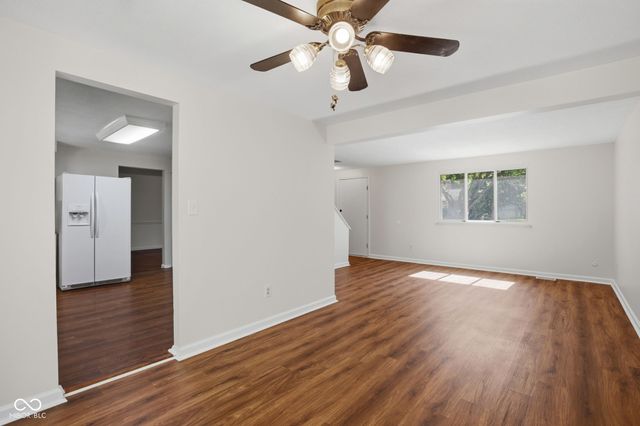 9222 Allisonwood Drive, Indianapolis, IN 46250