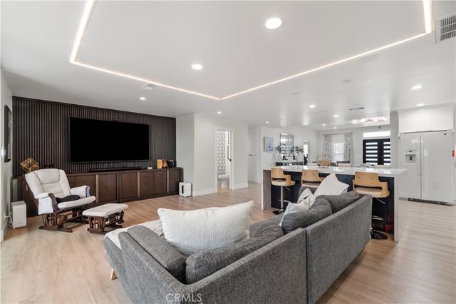 10621 Pico Vista, Downey, CA 90241