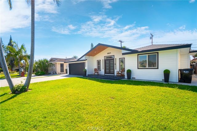 10621 Pico Vista, Downey, CA 90241