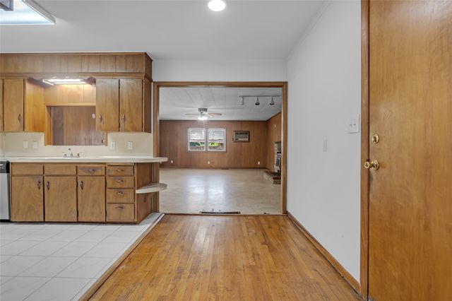 339 S 91st East Avenue, Tulsa, OK 74112