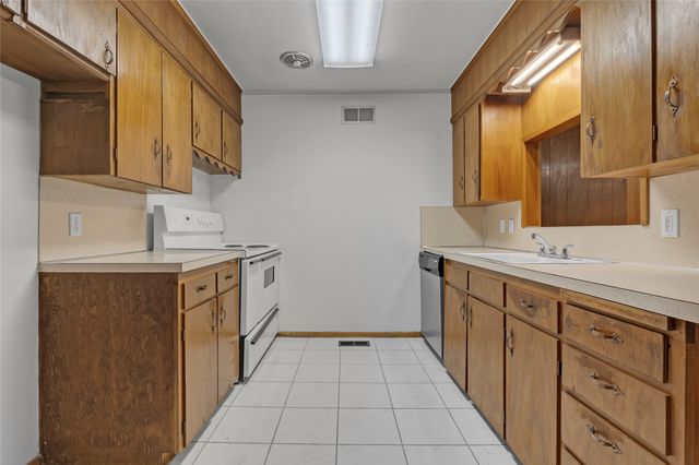 339 S 91st East Avenue, Tulsa, OK 74112
